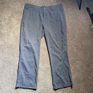 Under Armour Golf Performance Pants Mens 38x32 Gray Flat Front Casual